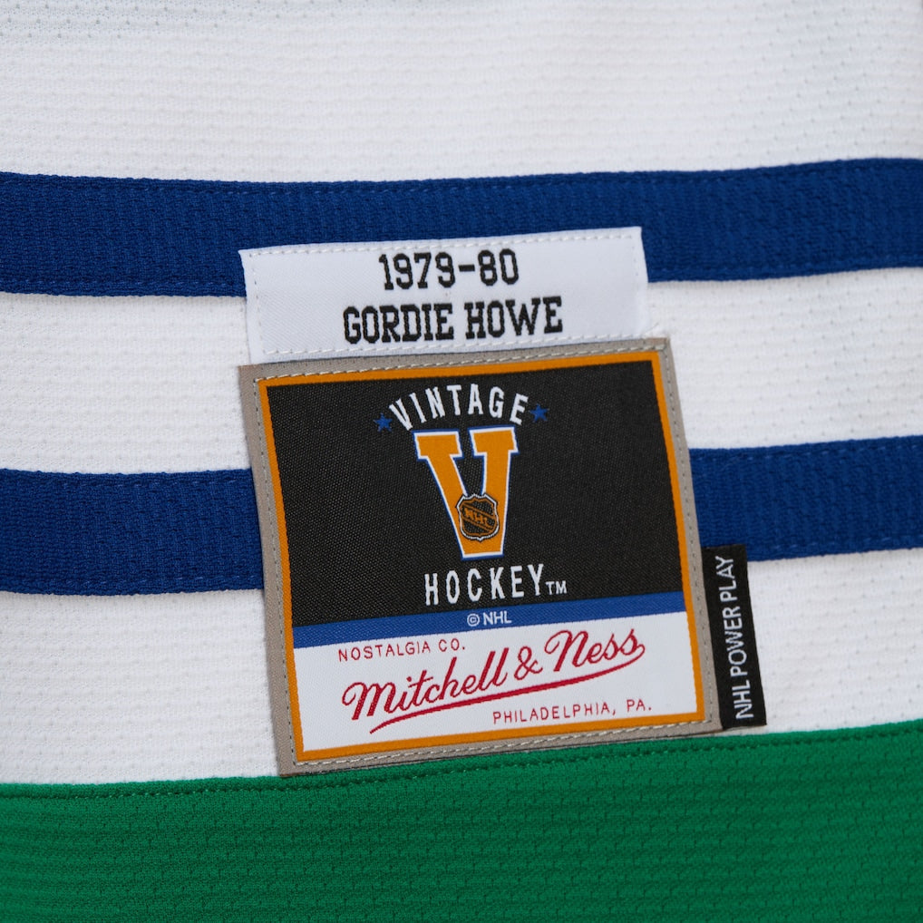 Hartford Whalers Gordie Howe 1979 Mitchell & Ness jersey