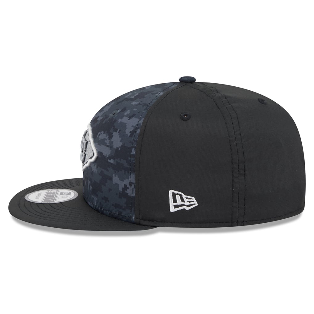 Kansas City Chiefs 2026 Salute to Service New Era 9Fifty Snapback